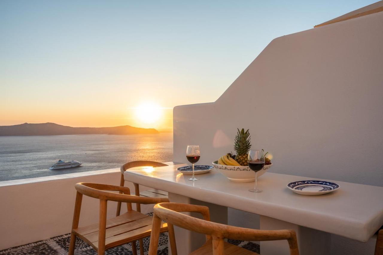 Inspire Santorini Luxury Villas Fira  Exterior foto